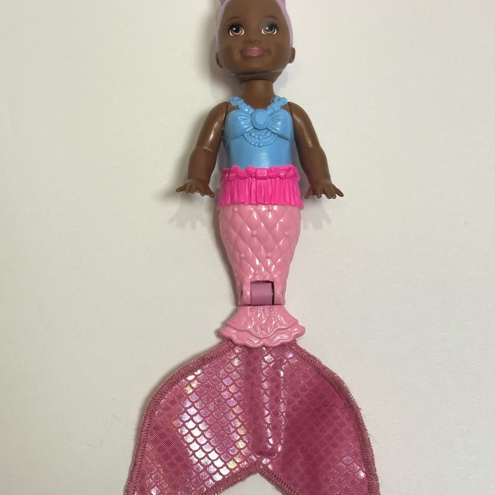 Barbie Dreamtopia Surprise Mermaid doll bundle - Picture 6 of 7